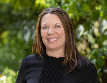 Jeanine Engle